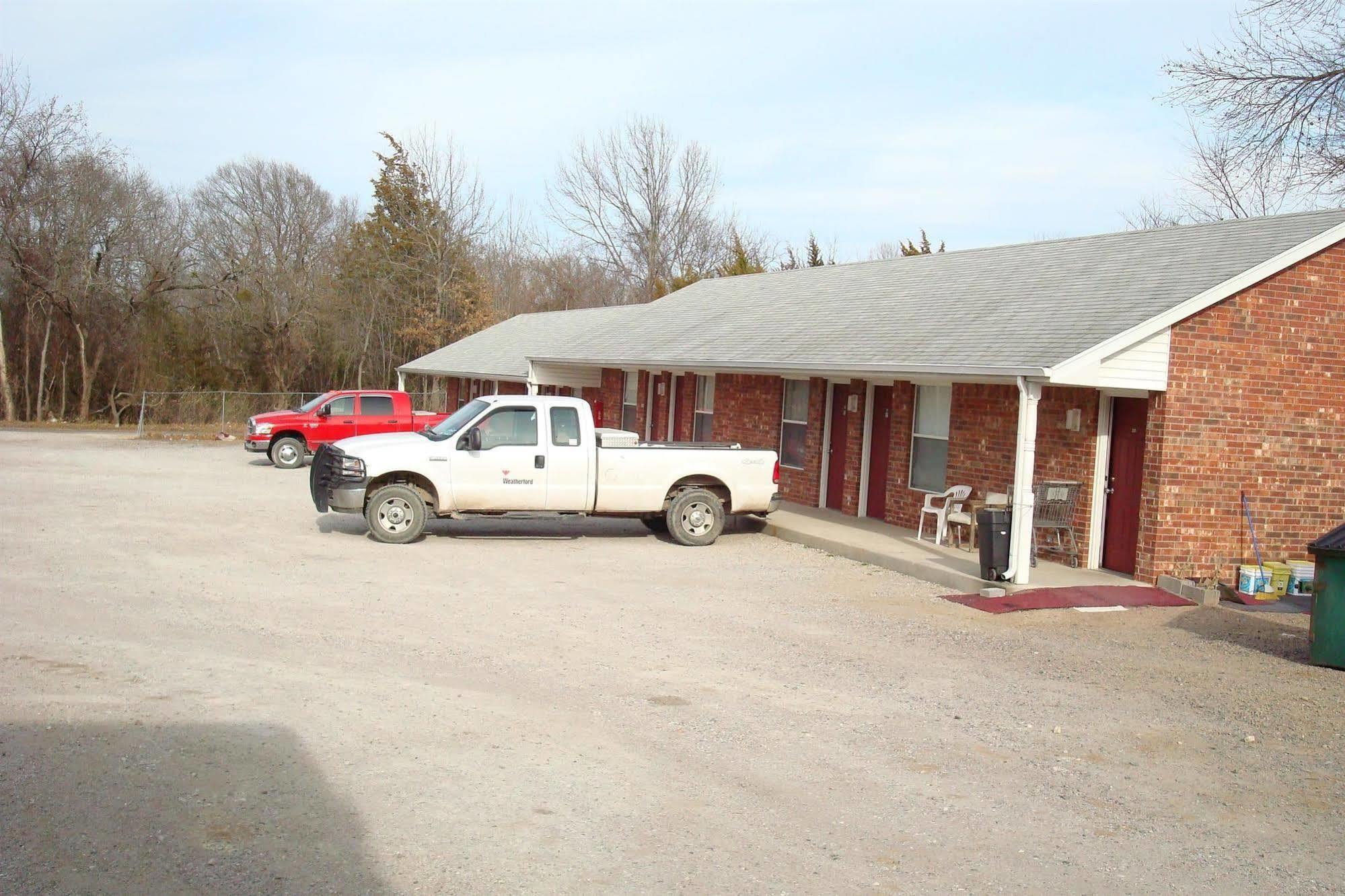 Budget Inn Madill Exterior photo